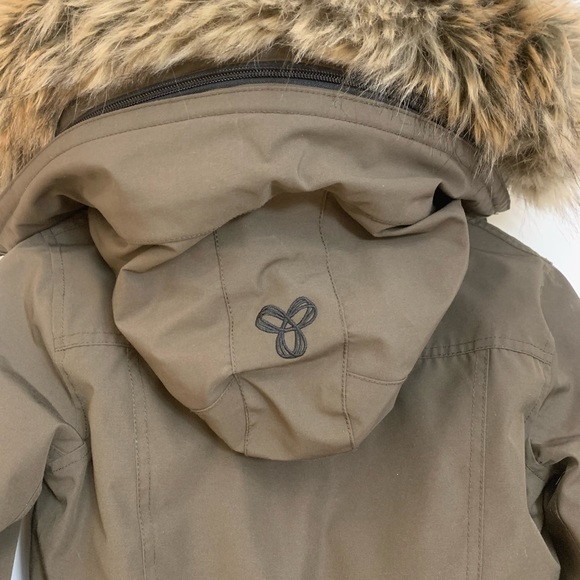 Aritzia TNA Bancroft parka - Picture 4 of 6